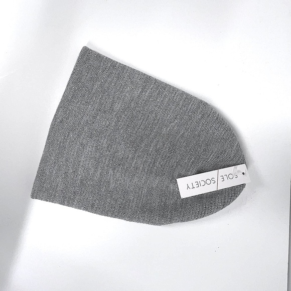 Nordstrom Knit Grey Silver Metallic Slouchy Beanie Cuff Hat - Picture 1 of 6
